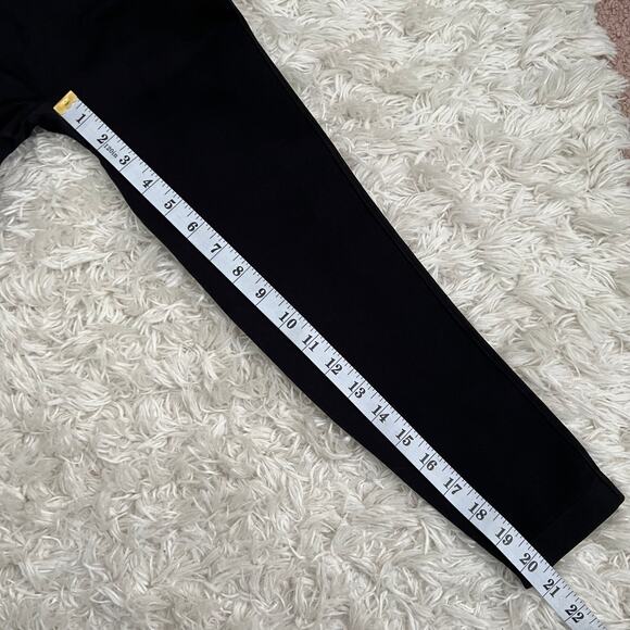 NWT SPANX Look at Me Now Black Lamn Seamless Cropped Legging Size L - Picture 8 of 8